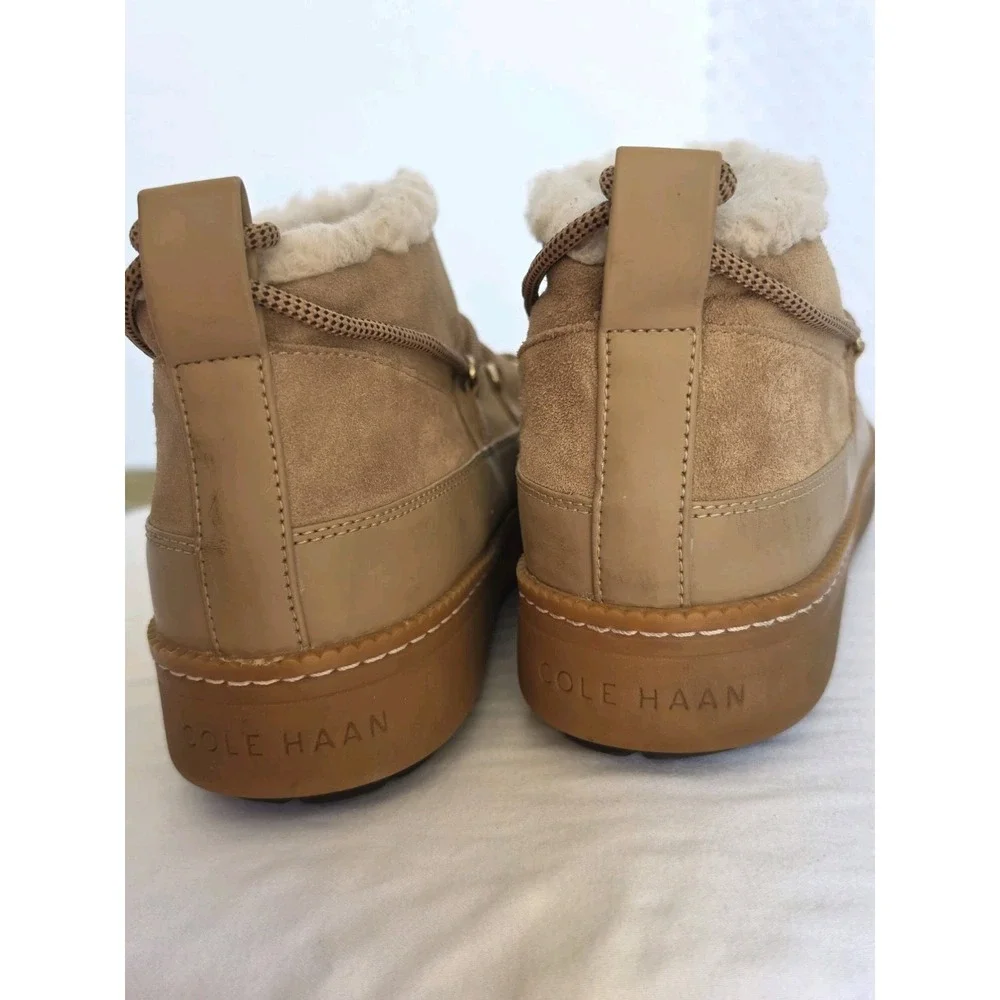 COLE HAAN CLOUD FEEL CUSHION WATERPROOF  LACE UP SNOW BOOTS Women's SZ 10 Used